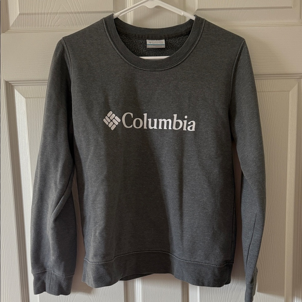 Women’s Columbia crewneck